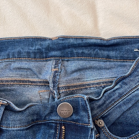 Mid Rise Modern Skinny Ankle LOFT Jean - Picture 4 of 7